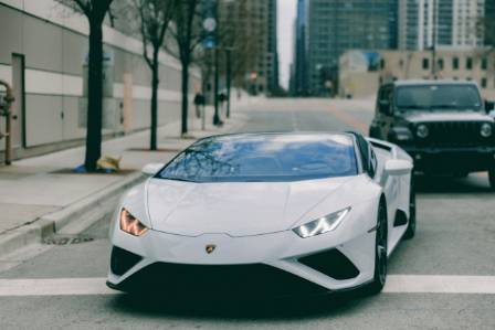 तपाईंलाई अचम्मित बनाउने १० अचम्मका सुपरकार तथ्य